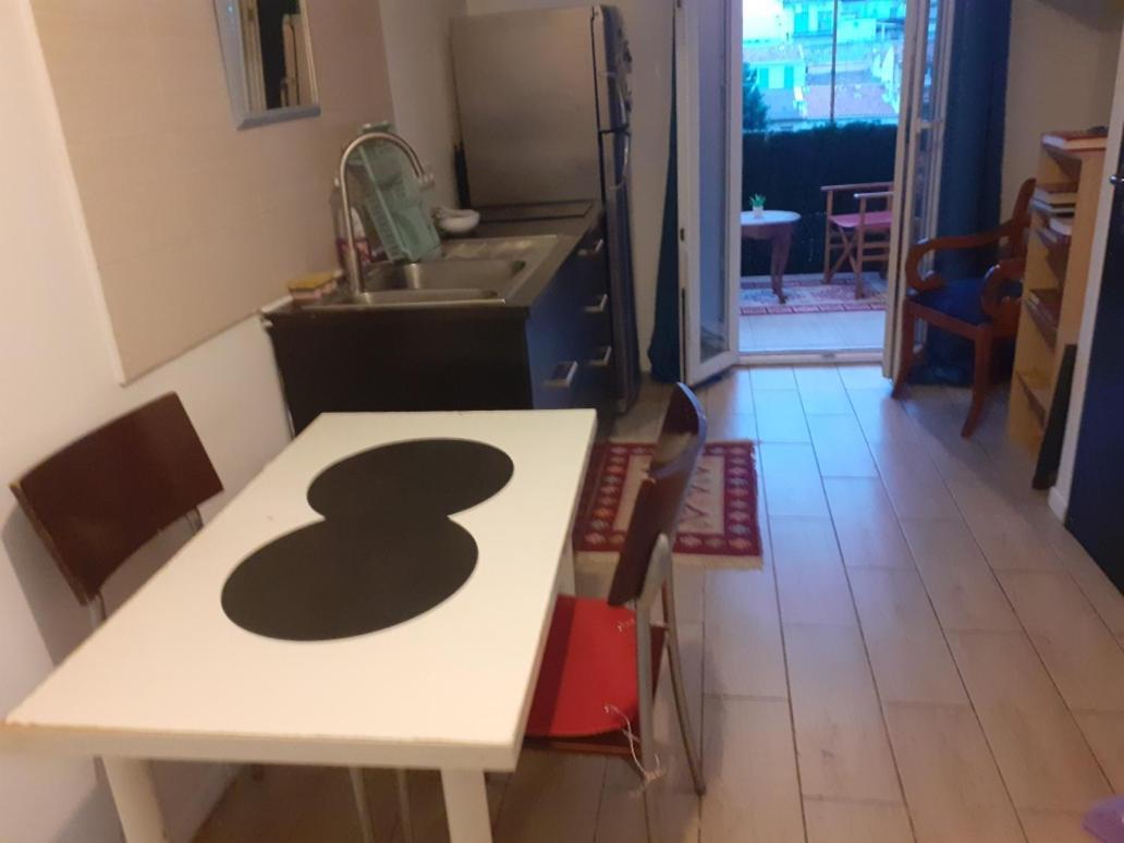Appartement Calme Avec Terrasse マルセイユ エクステリア 写真